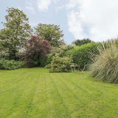 Stakesby House 3 アパート ウィットビー